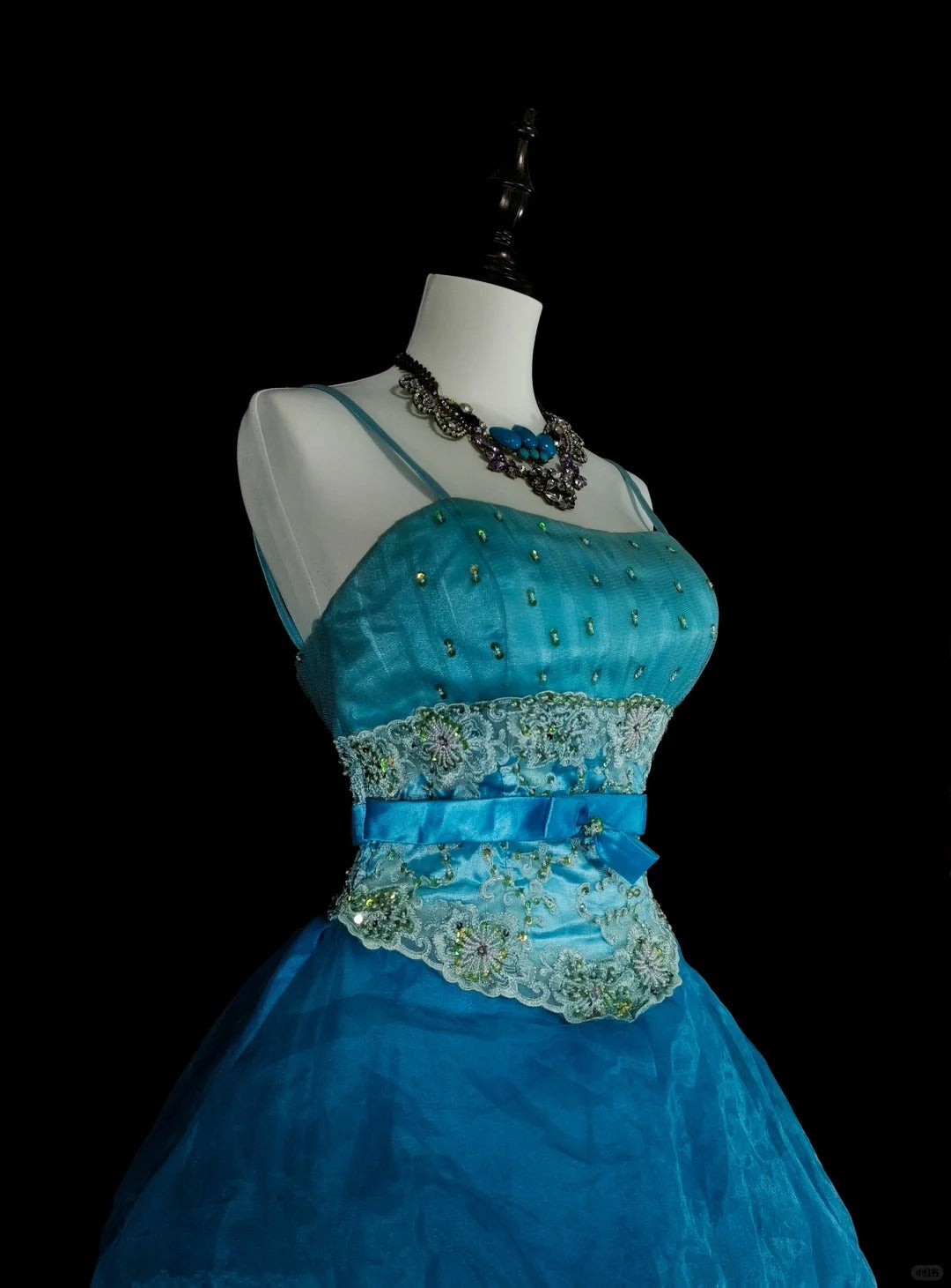 Vintage Prom Dresses Ball Gown Spaghetti Strap Blue With Beading 1980s Long Formal Gown N2701