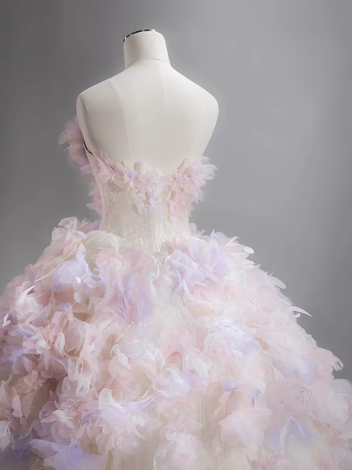 Modest Quinceanera Dresses Ball Gown Strapless Lilac Tulle Birthday Gowns Vestidos De 15 Anos Formal Party Long Sweet 16 Dress RB2830