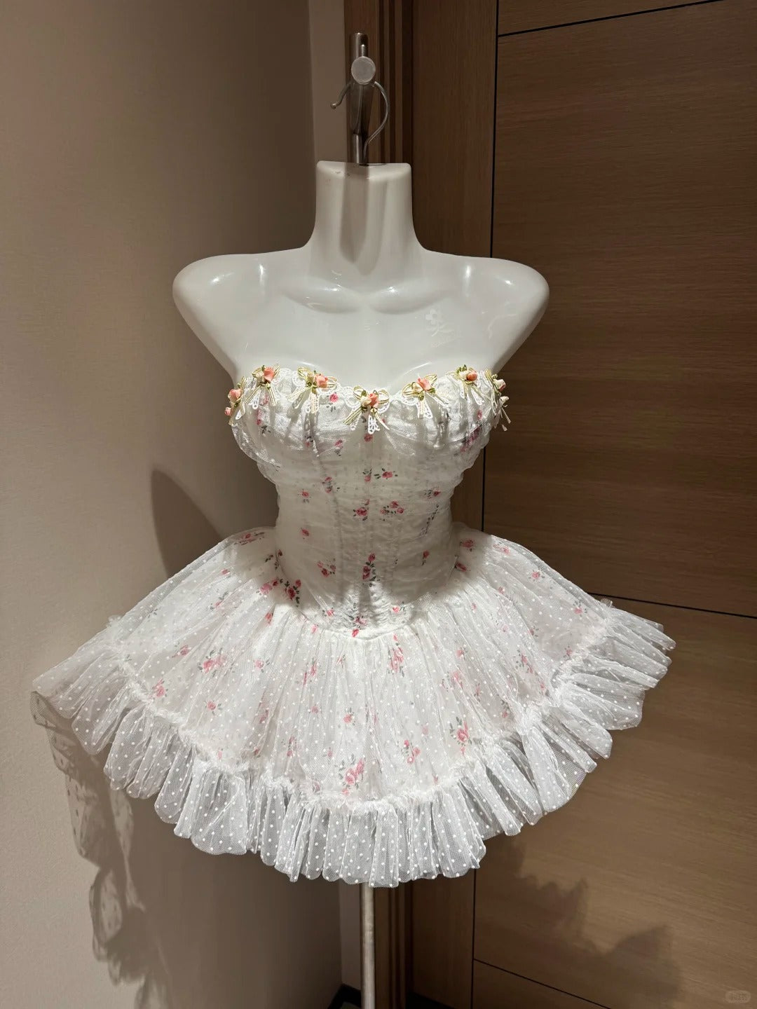 Cute Ball Gown Strapless White Tulle With 3D Flowers Short Night In Rio Inspo Hoco Dress Ideas Homecoming Dresses RB4040