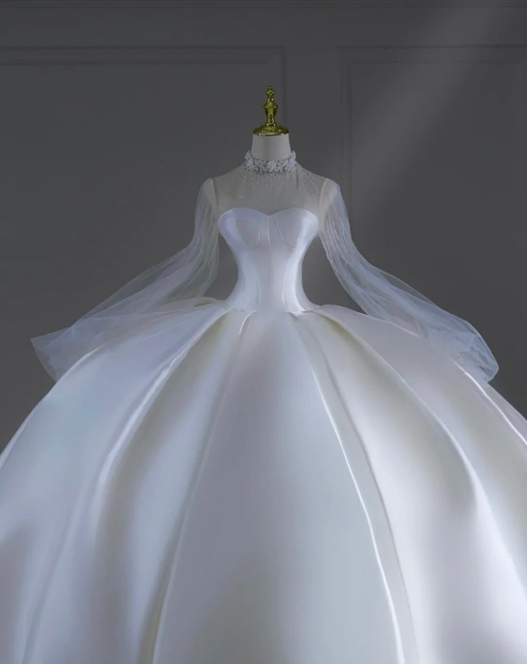 Timeless Wedding Dresses Ball Gown High Neck Satin Beaded Brides Dress Court Train Fitted Long Bridal Gowns AB2521