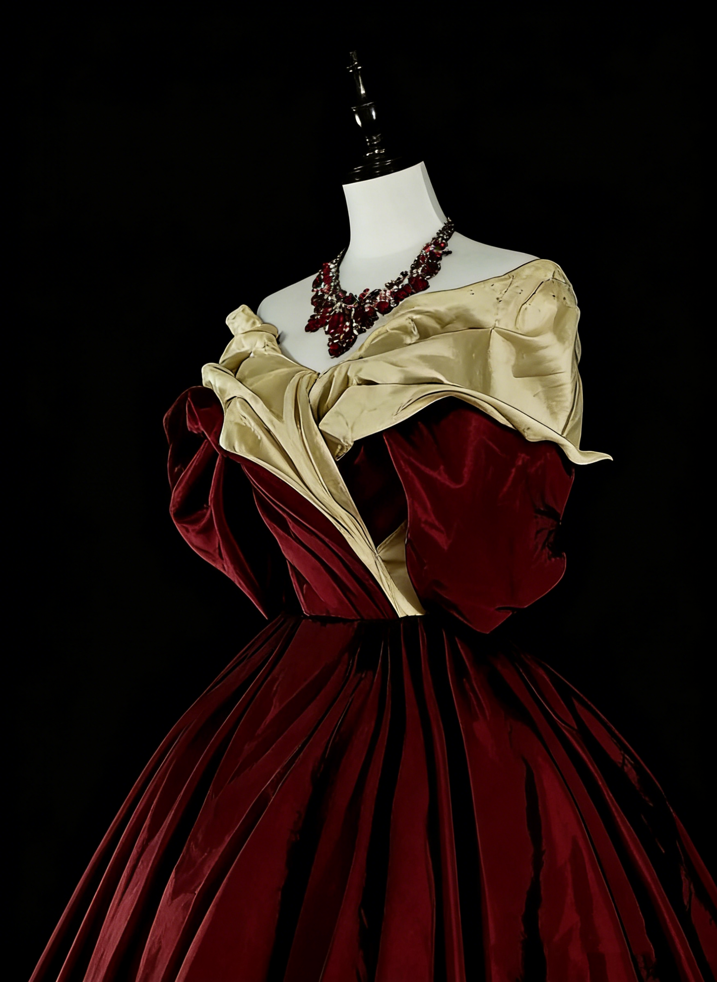 Vintage 1760s Ball Gown Off The Shoulder Burgundy Satin Pleated Long Prom Dresses N1595