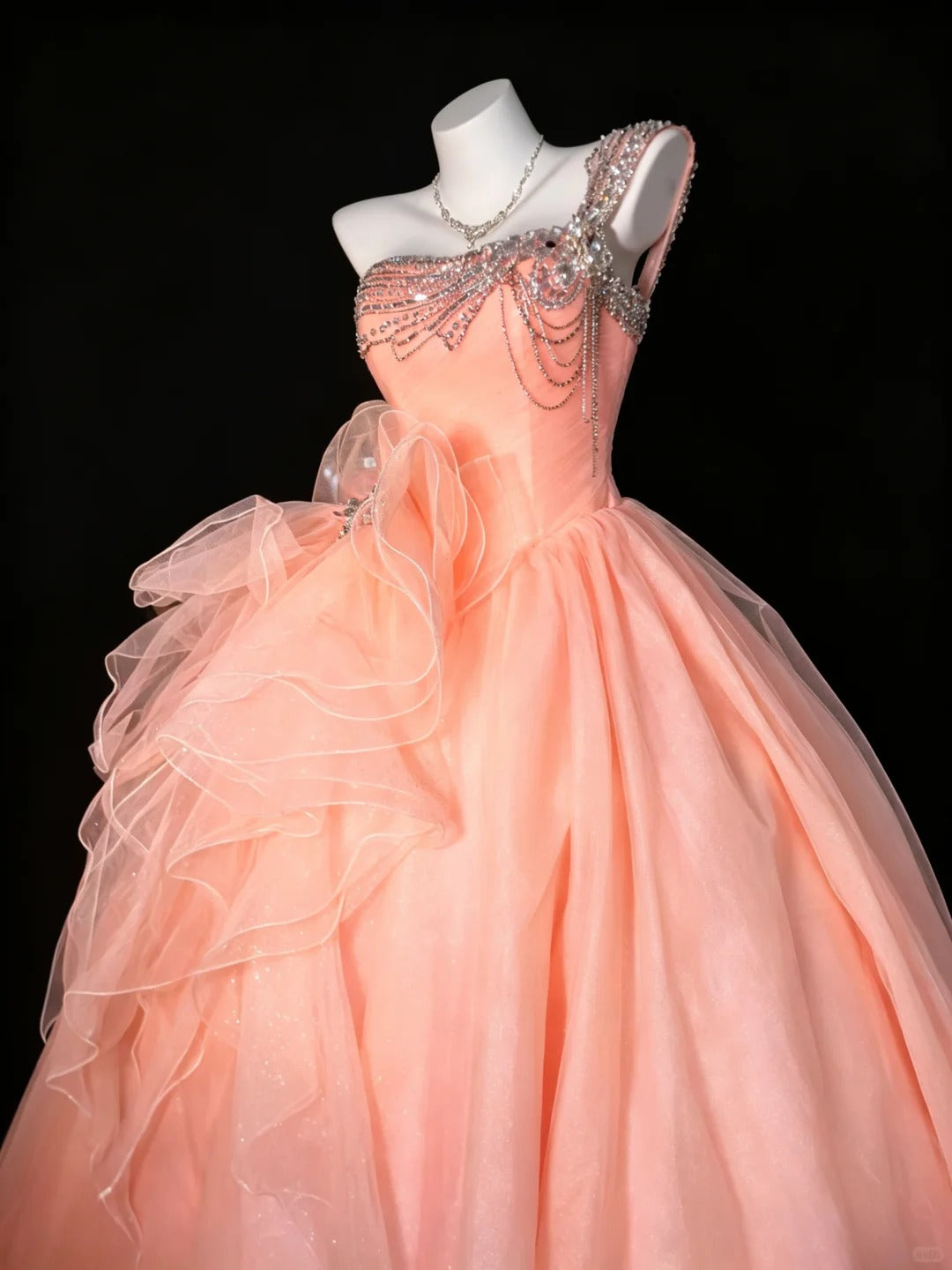 Sweet Ball Gown One Shoulder Coral Pink Tulle With Beaded Quince Dress Long Sweet 15 16 Quinceanera Dresses Vestido de princesa RB4472