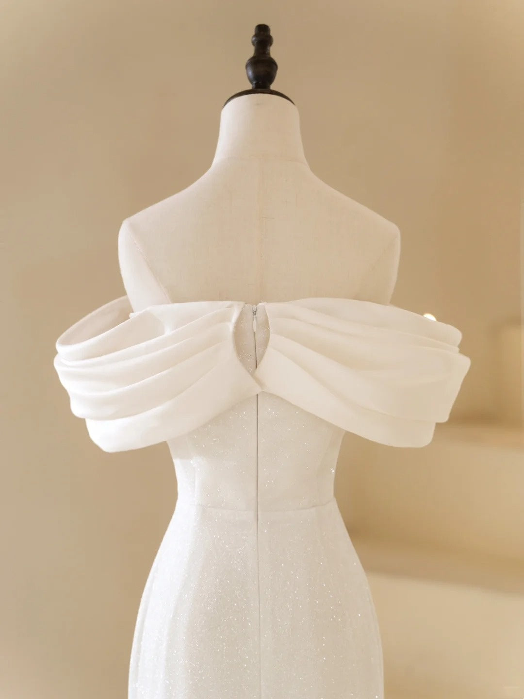 Classic Mermaid Wedding Dresses Off The Shoulder Satin White With Short Sleeves Brides Dress Long Bridal Gowns N234