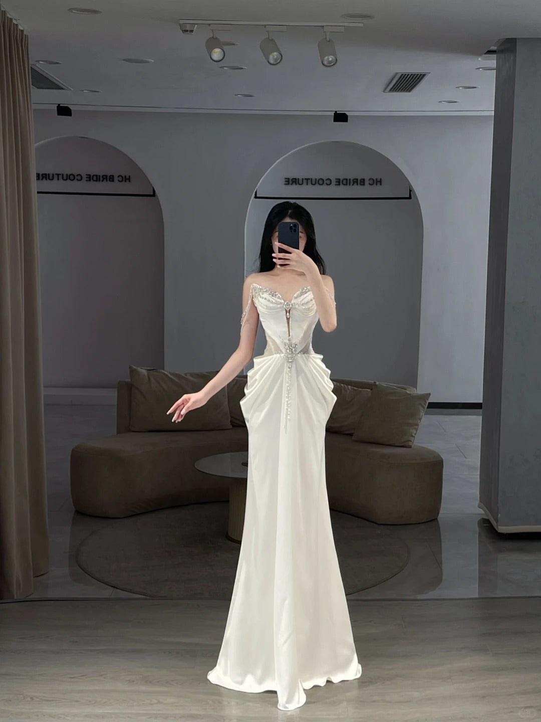 Simple Wedding Dresses Mermaid Strapless White Satin Long With Beading Bridal Gown N3079