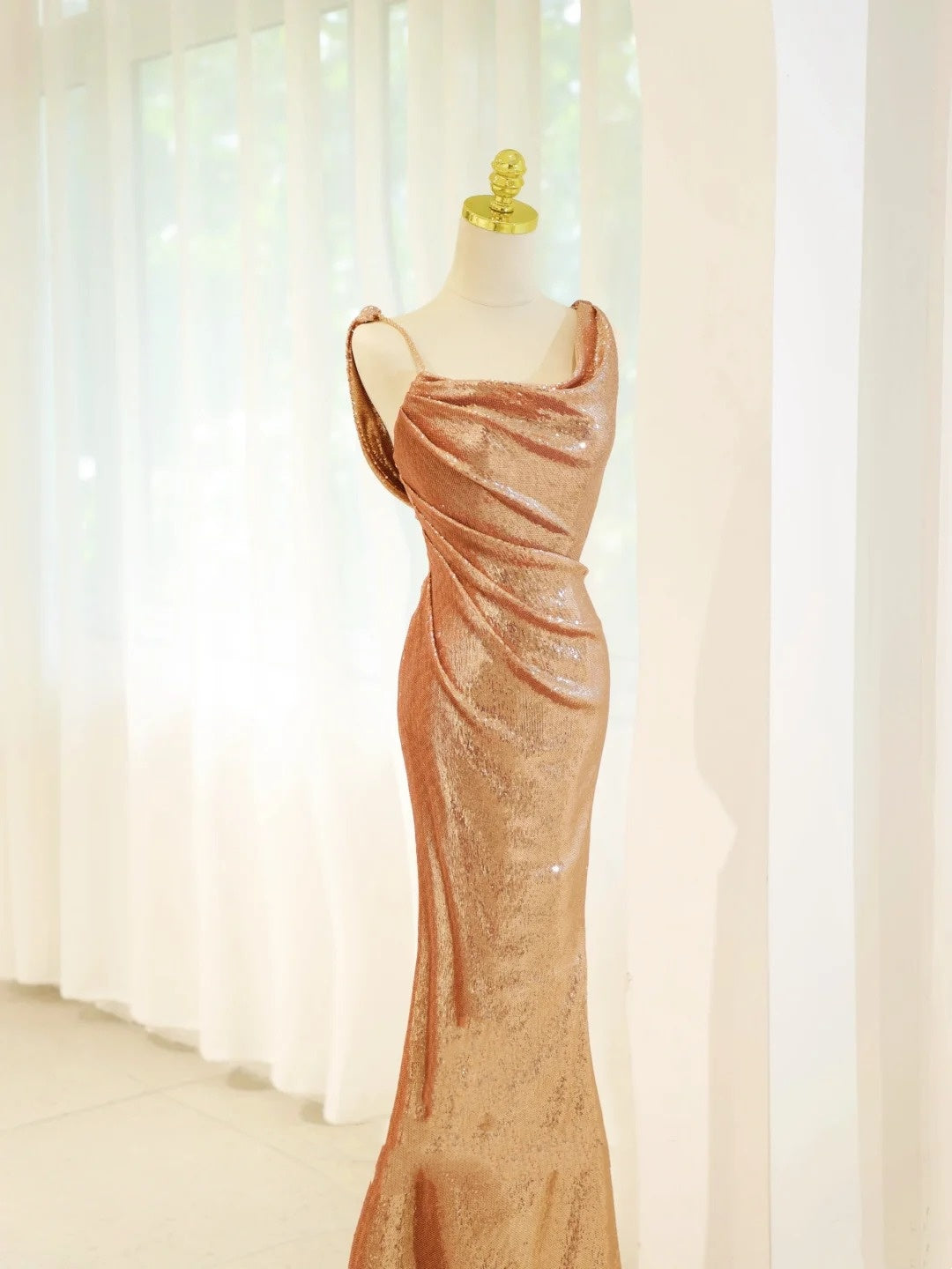 Beautiful Prom Dresses Mermaid Gold Sequined With Folded Long Formal Gown N2935