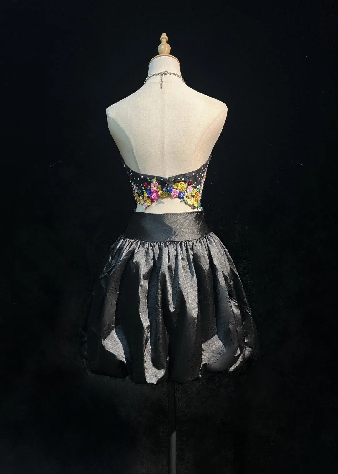 Cute Ball Gown 2 Pieces Black Floral Satin Ideas For Women Short Length Birthday Dresses Homecoming Outfits N3449