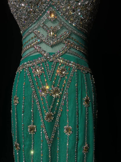 Vintage Mermaid V Neck Green Backless Open Backs Evening Long Prom Dresses Formal Outfits RB3941