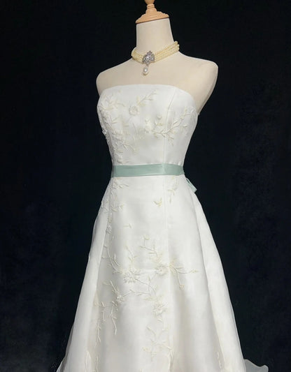 Unique Wedding Dresses A Line Strapless White With Beading Summer Garden Long Bridal Gown N3676
