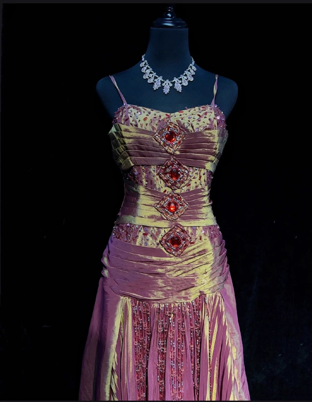 Classy Prom Dresses A Line Spaghetti Strap Grape Taffeta With Ruffle Long Formal Gown N2910