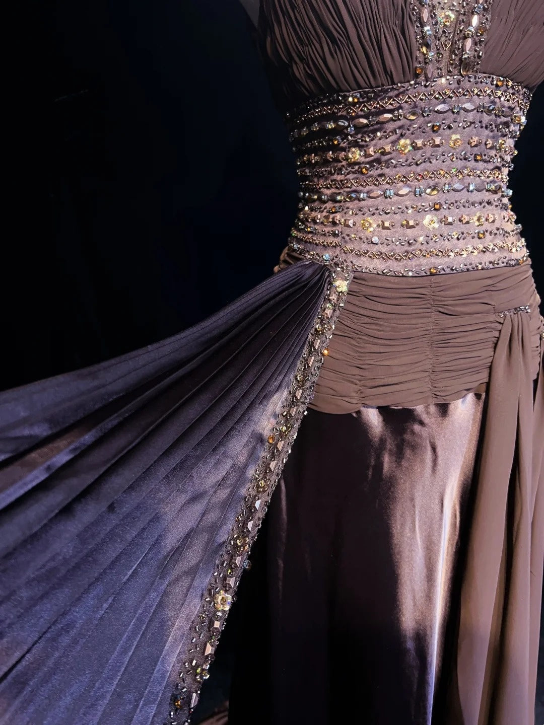 Vintage Prom Dresses Mermaid Chocolate Chiffon V Neck With Beading Long Formal Dress N2453