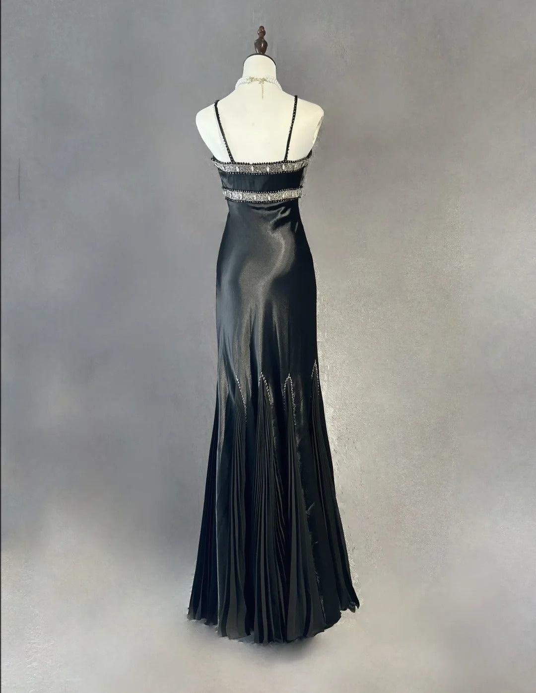 Vintage Prom Dresses Mermaid Spaghetti Strap Black Satin 90s With Ruffles Beading Long Formal Party Dress N2510