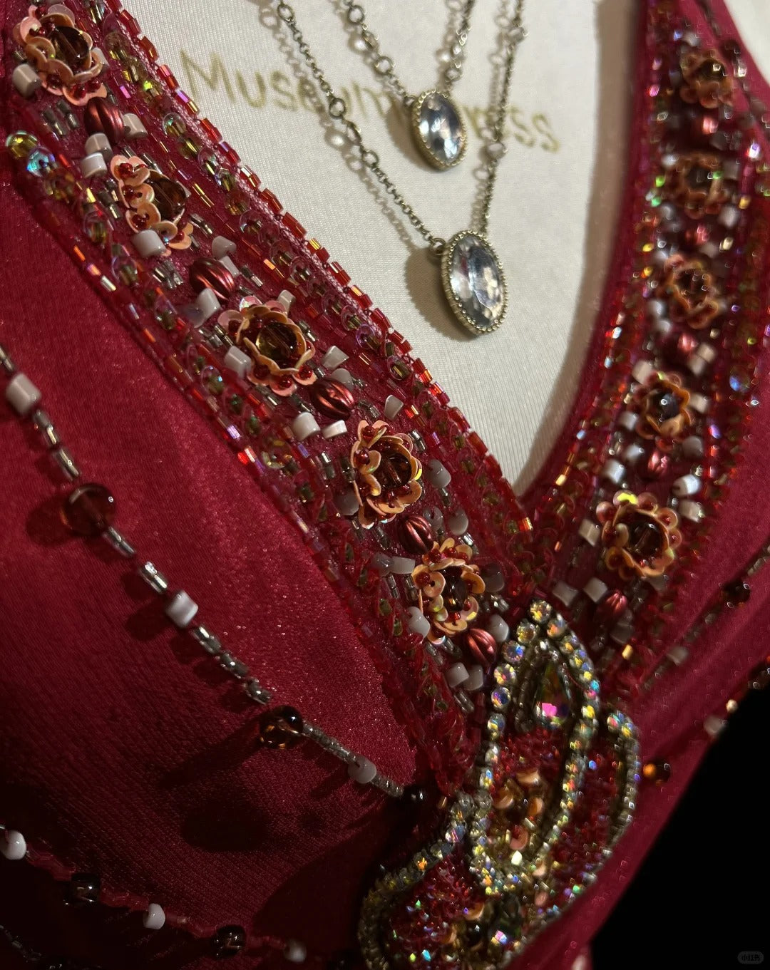 Modest Prom Dresses Mermaid Halter Burgundy Chiffon With Beading Long Formal Evening Dress N3877