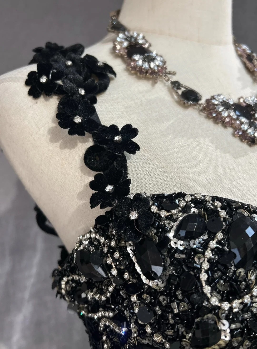 Vintage Prom Dresses Inspo Mermaid Spaghetti Strap Black Long 1990s With Beaded Appliqued Formal Gowns N3378