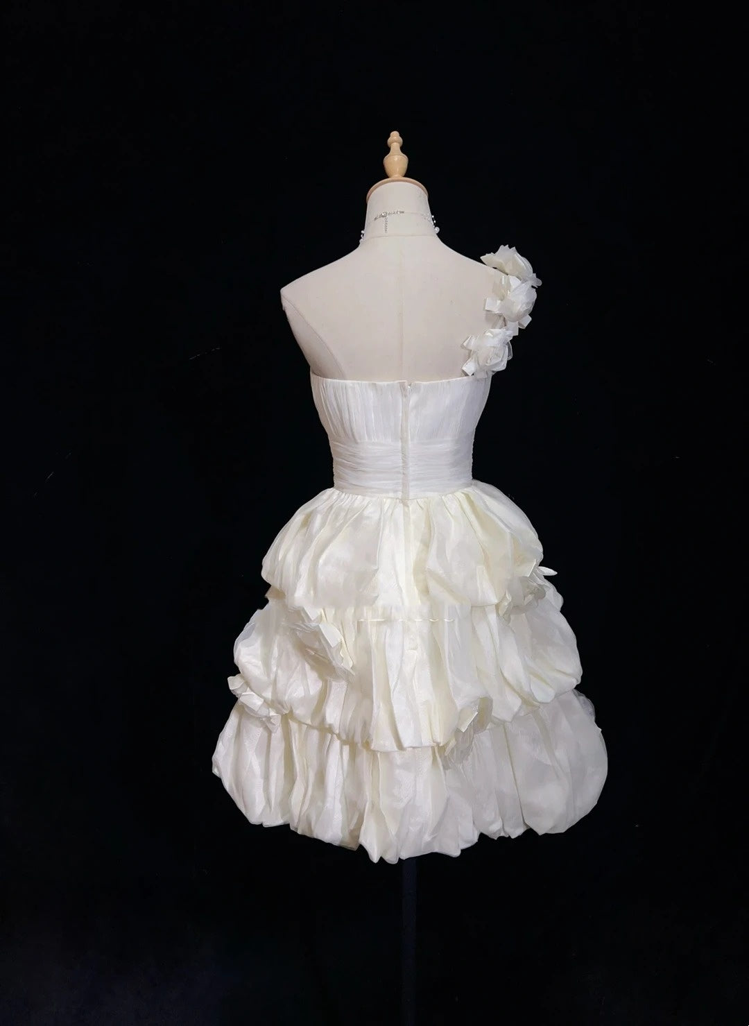 Timeless Wedding Dresses Sheath One Shoulder White Organza With Ruffled Short Bridal Gown N3005
