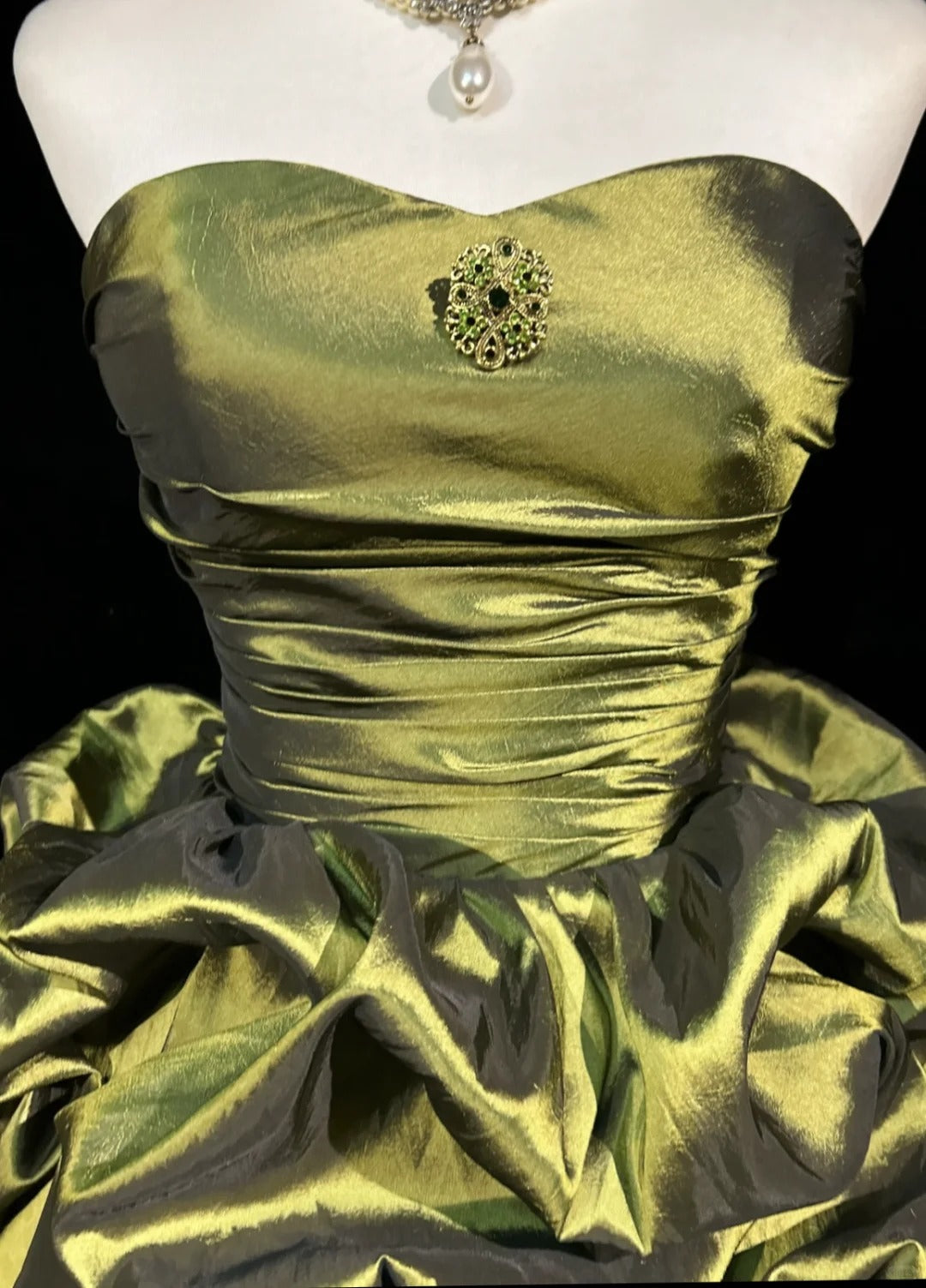 Dream Ball Gown Sweetheart Olive Green Taffeta 18th Birthday Gown Homecoming Dresses N3804