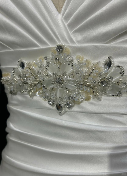 Vintage Mermaid V Neckline Sleeveless Floor Length Satin White Ruffled Ruched Wedding Dresses RB3314