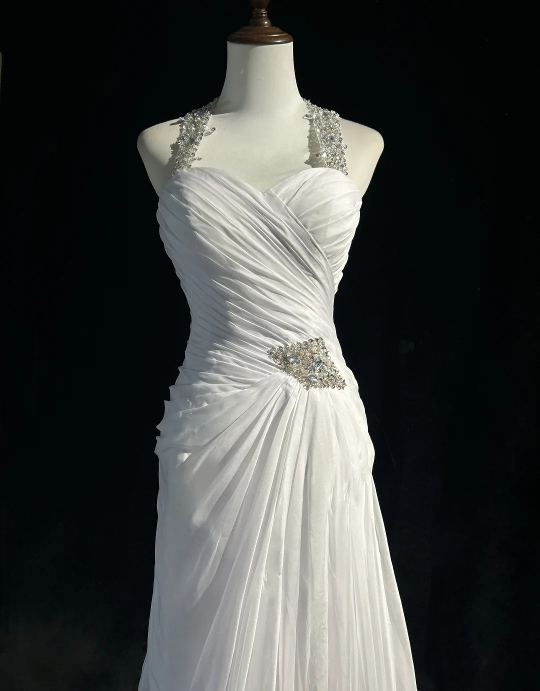 Timeless Wedding Dresses Mermaid Halter Chiffon White Satin With Beaded Long Brides Gown N3474