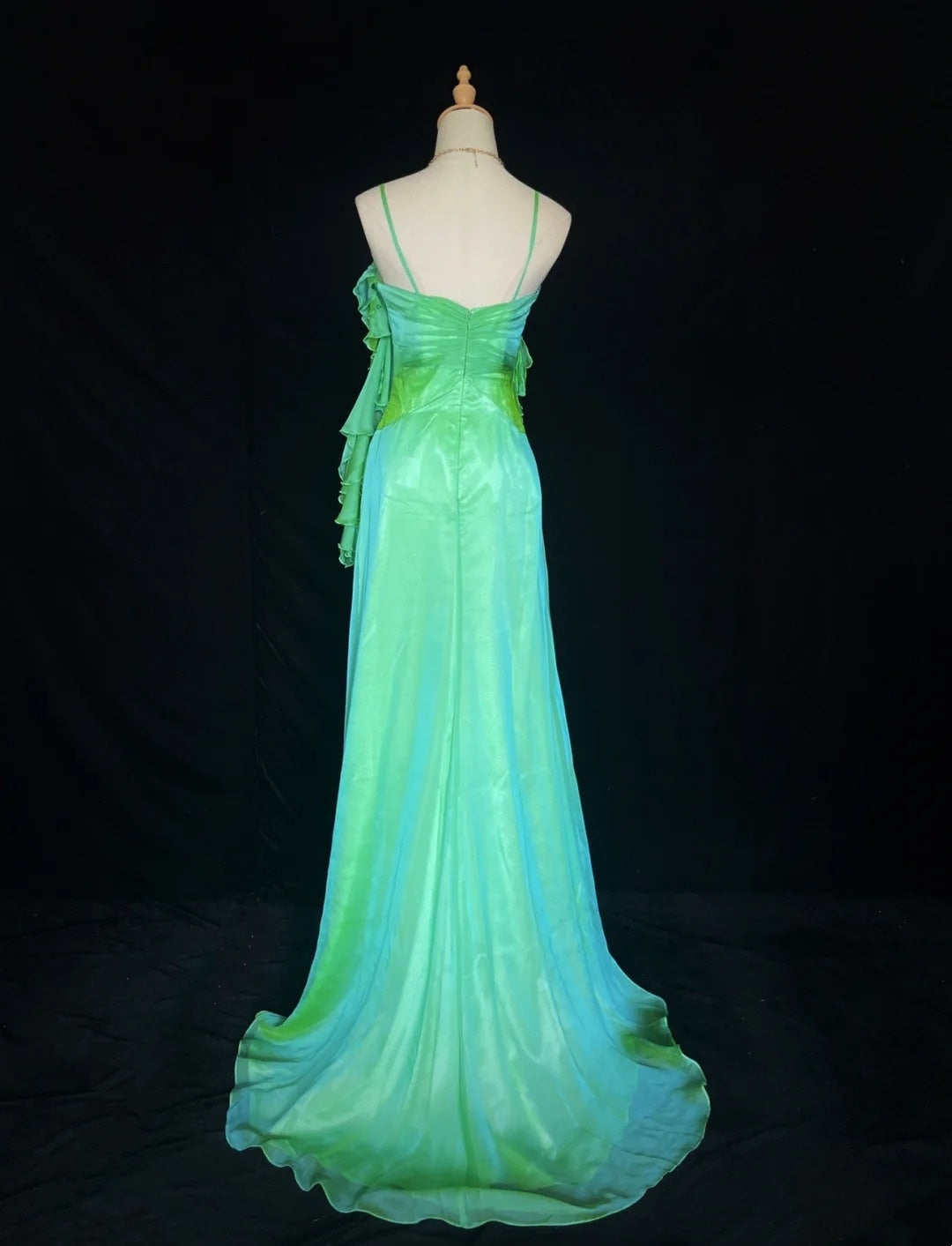 Beautiful Prom Dresses A Line Spaghetti Strap Green Chiffon With Ruffle Long Evening Outfits N3331