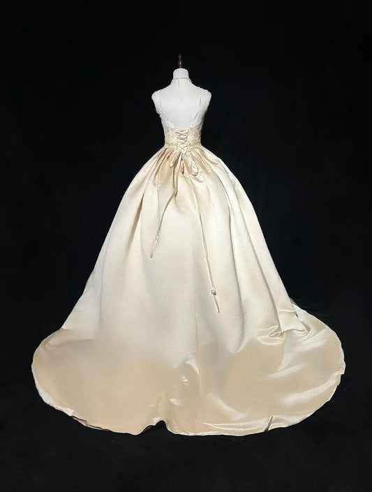 Timeless Wedding Dresses Ball Gown Square Neck Champagne Satin With Beaded Lace Long Brides Gown N3435