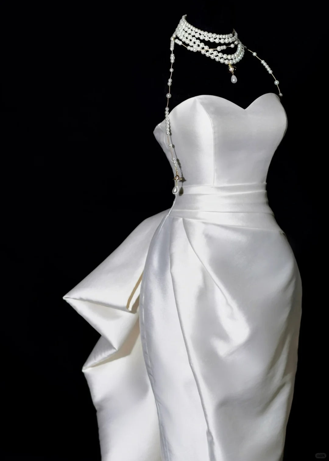Plain Wedding Dresses Sheath Sweetheart Satin Pleated Brides Dress Fitted Long Bridal Gowns AB2530