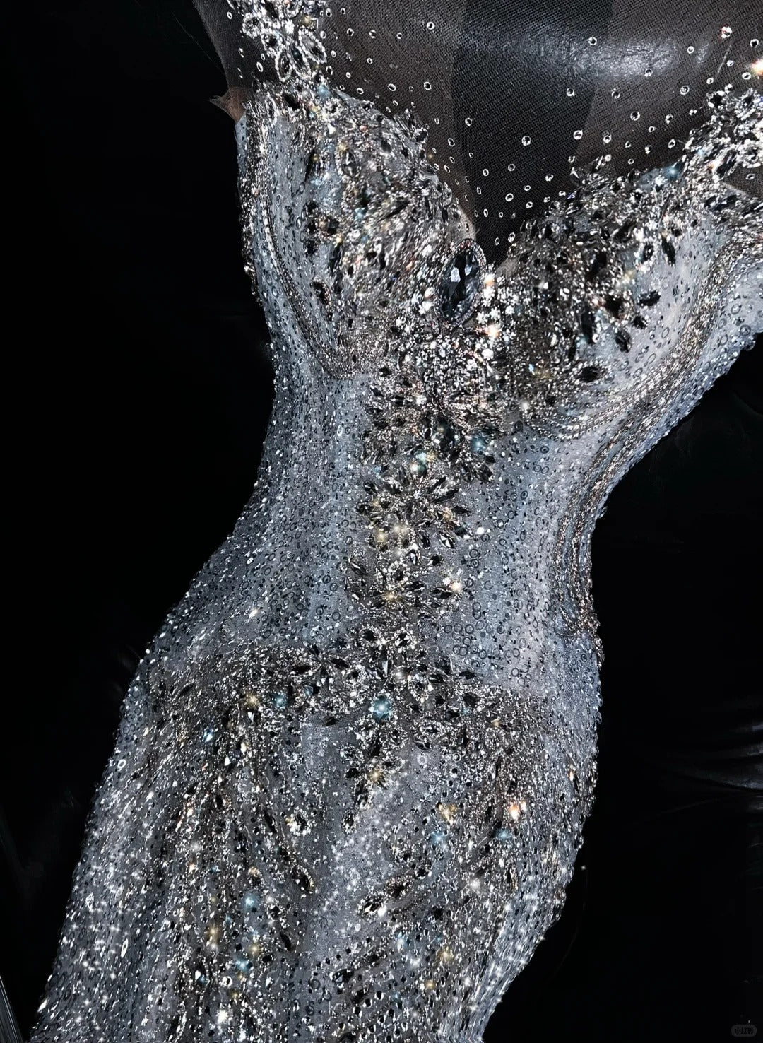 Sparkly Wedding Dresses Mermaid Scoop Silver Sequins Long Brides Dress Fitted Bridal Gown N1352