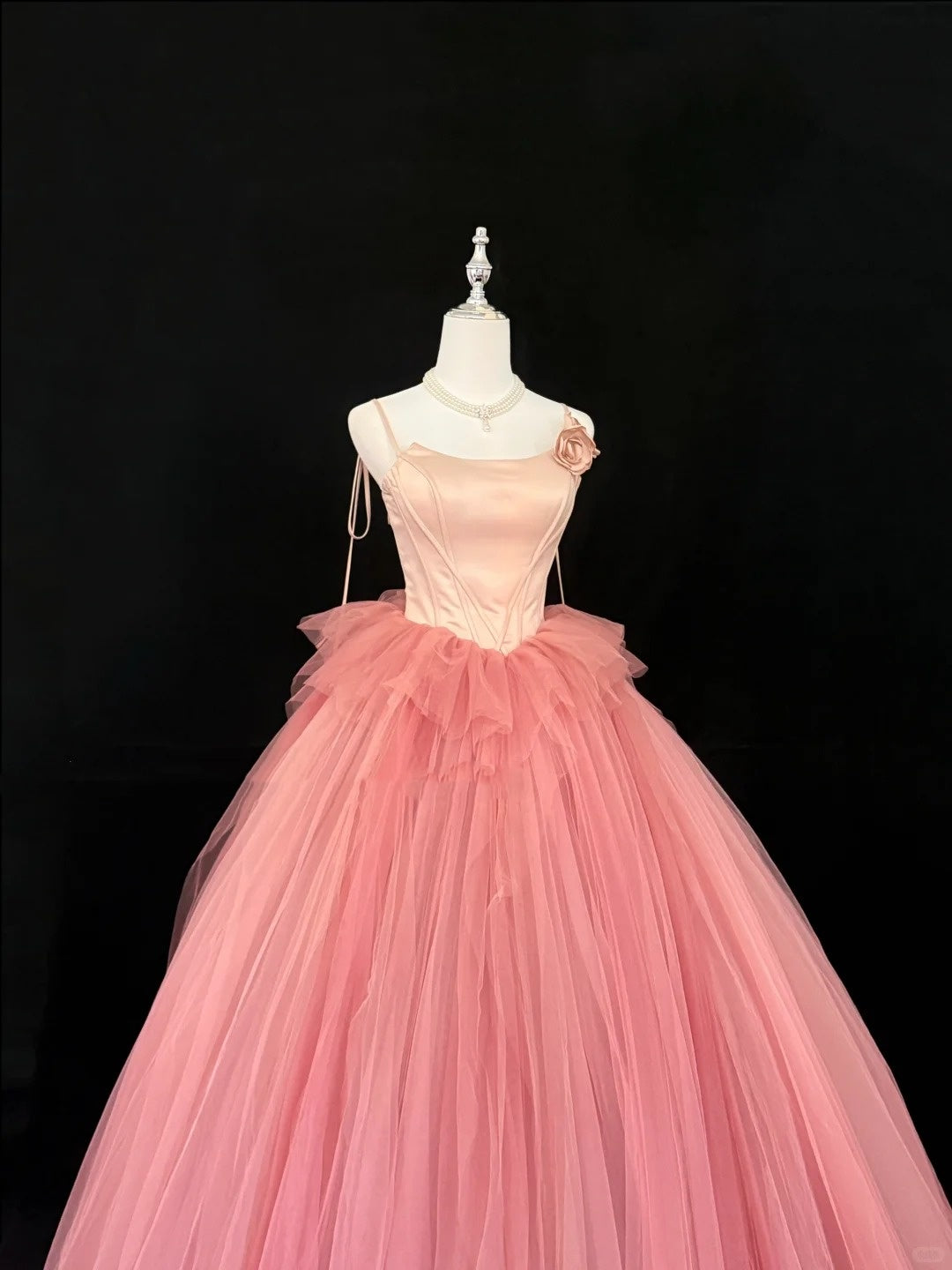 Sweet 16 Dresses Long Ball Gown Sweet Sixteen Long Birthday Dress Spaghetti Straps Tulle Formal Gown RC0268