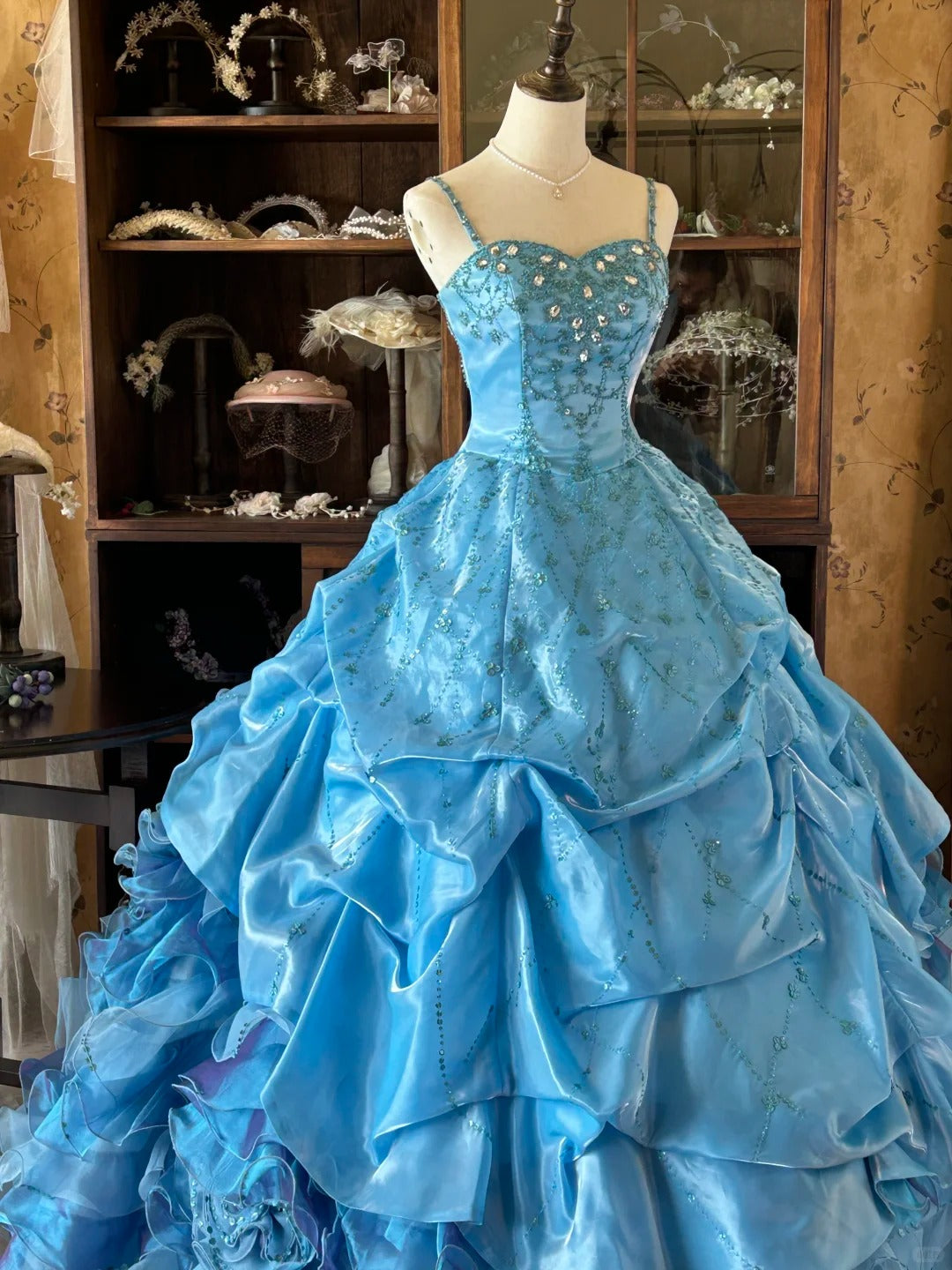 Vintage Ball Gown Spaghetti Straps Blue With Layers Tiered Sweet 16 Dresses Long 15 Vestidos De Fiesta N2264