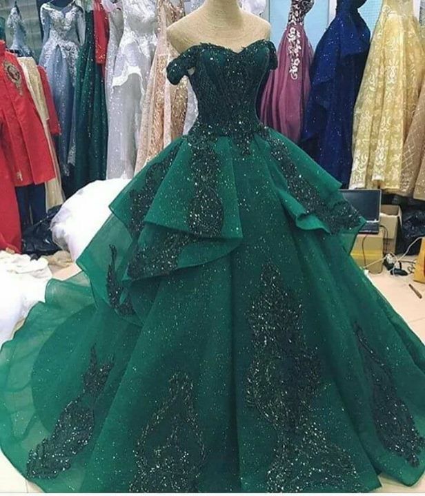 Modest Ball Gown Off The Shoulder Emerald Green Tulle Lace Prom Dresses With Sleeves Party Dress Evening Dresses AB1093