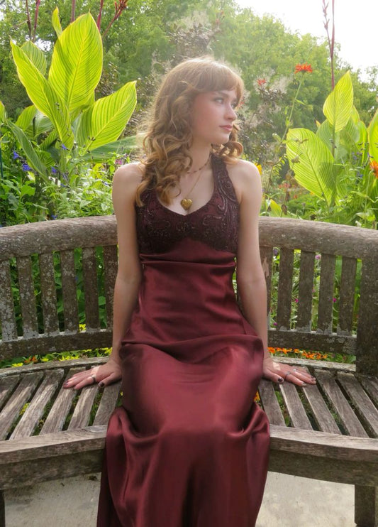 Vintage A line Halter Burgundy Satin Sleeveless Long Prom Dresses Party Dress 21st Birthday Outfits Graduation Dress AB031