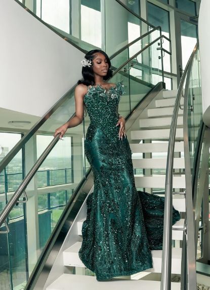 Luxury One Shoulder Satin Beaded Evening Dress Emerald Green Mermaid Prom Dresses N599