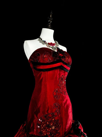Vintage Prom Dresses Mermaid Strapless Folds Burgundy Satin With Appliques Long Party Dress N2373