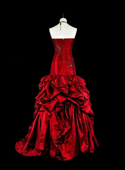 Vintage Prom Dresses Mermaid Strapless Folds Burgundy Satin With Appliques Long Party Dress N2373