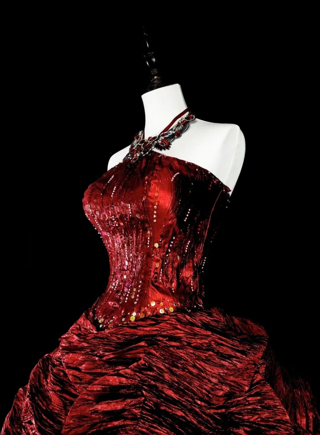 Modest Prom Dresses Ball Gown Halter Burgundy Taffeta With Ruffled Long Quince Dress N3067