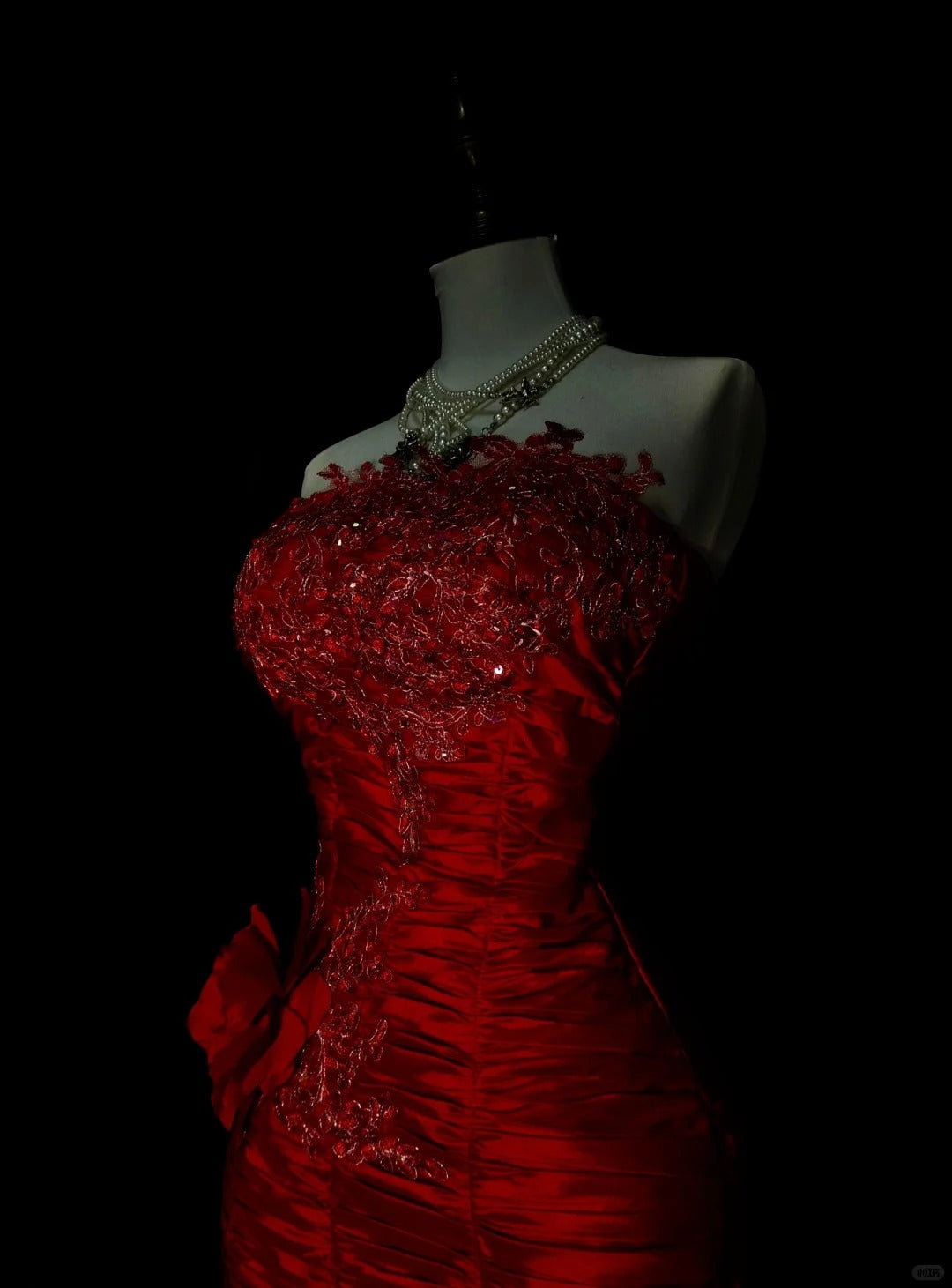 Vintage Mermaid Strapless Red Tulle Appliques Sleeveless 80s Sleeveless Prom Dresses Long Formal Party Gown N1440