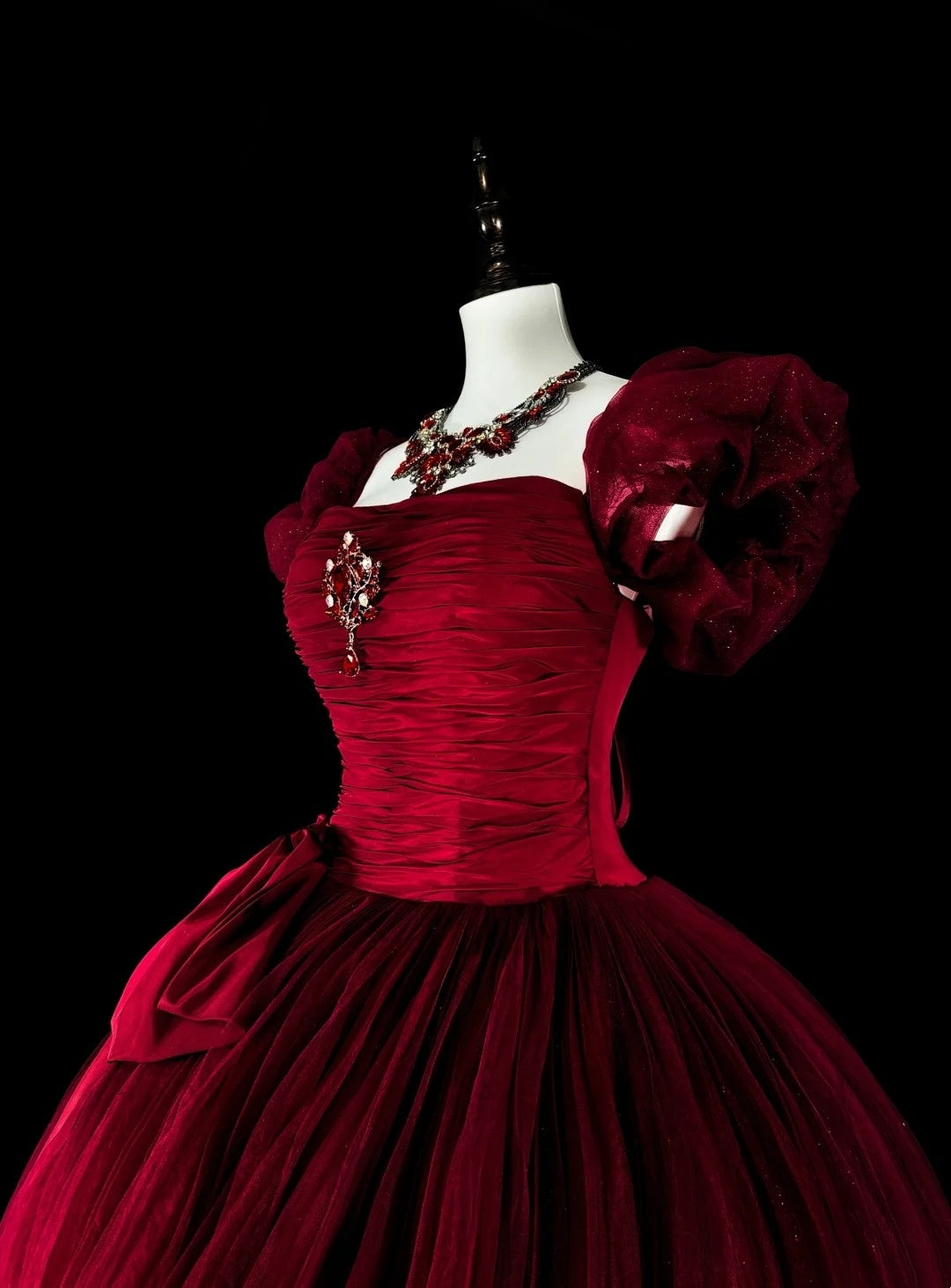 Modest Prom Dresses Ball Gown Square Neck Burgundy Tulle Long Quince Dress N3072