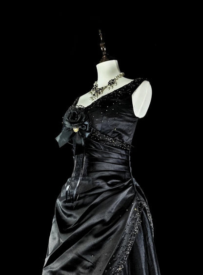 Dreamy Prom Dresses Vintage 90s With Beads V Neck A line Satin Black Long Formal Outfits N2375