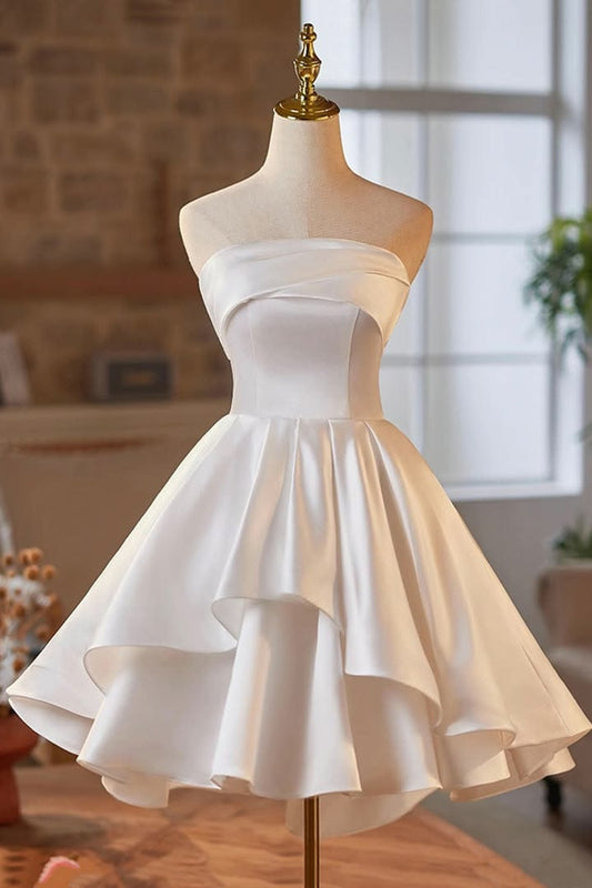 Pretty Ball Gown Strapless White Satin Mini Homecoming Dresses Short 16th Birthday Outfits RB4224