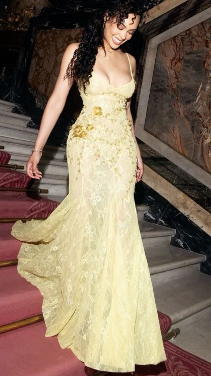 Elegant Mermaid Spaghetti Straps Yellow Lace Evening For Women Party Dresses Long Formal Prom Dress 18th Birthday Gown AB1257