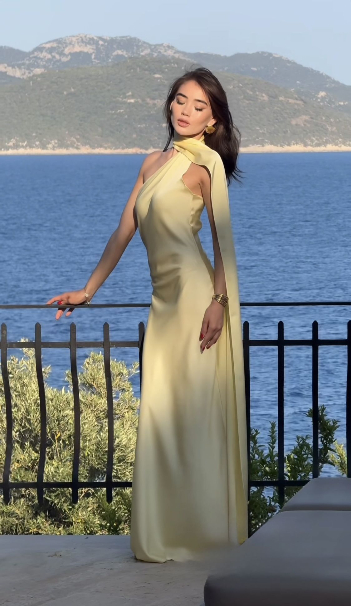Modest Mermaid High Neck Yellow Satin Long Evening Spring Summer Beach Formal Wedding Guest Dresses N2776