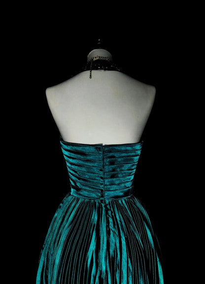 Vintage A line Halter Satin Ruffles Green With Beadings Sleeveless 70s Prom Dresses Long Formal Party Gown N1479