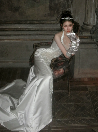 Sexy Mermaid Halter White Wedding Dress With Pearls Fairytale Brides Gown Wedding Dresses N068