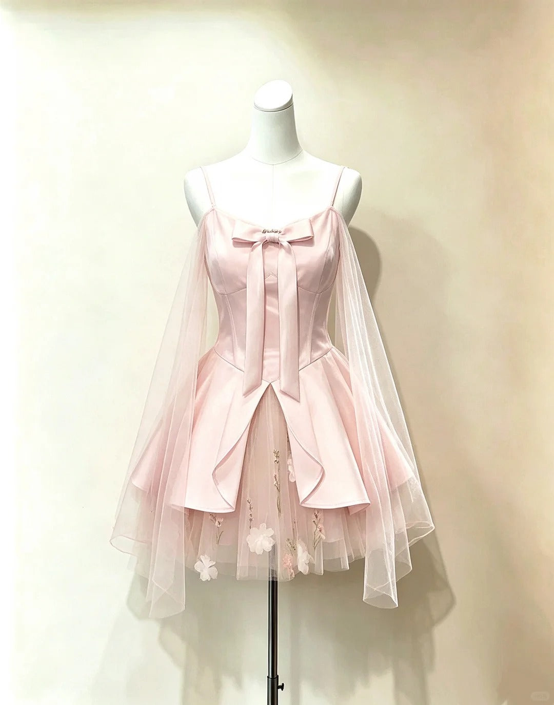 Unique Ball Gown Spaghetti Strap Pink Tulle Short Freshman Graduation Dresses Inspo Senior Homecoming Outfits RB4771