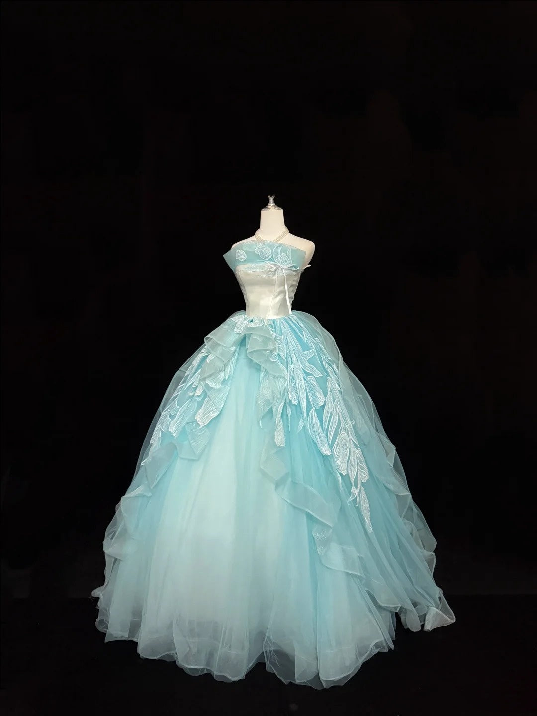 Cute Sweet 16 Dresses Long Ball Gown Strapless Blue Lace Tulle Formal Sweet Sixteen Birthday Gown RC0264