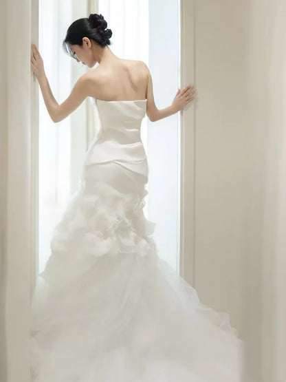Plain Wedding Dresses Mermaid Strapless White Sleeveless Pleated Brides Dress Fitted Bridal Gowns N229