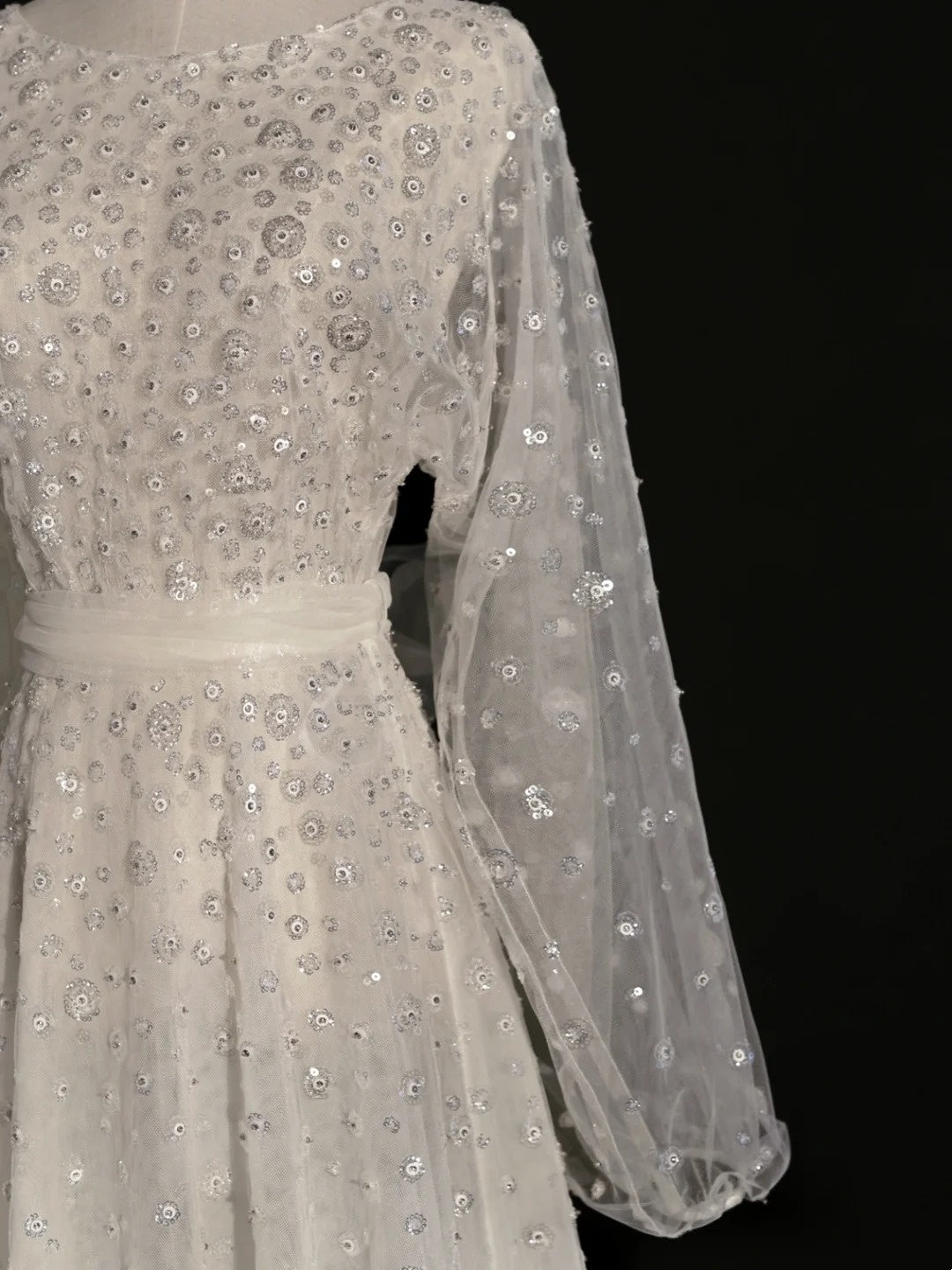 Classic A line Wedding Dresses Scoop Neck Sequin White With Long Sleeves Brides Dress Sequin Bridal Gowns N243