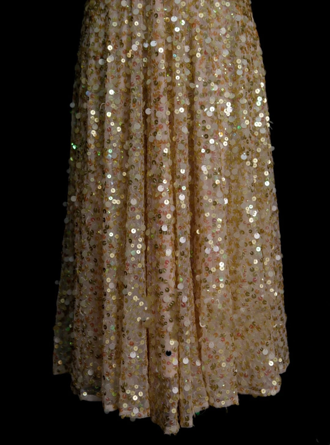 Unique A Line Halter Gold Sequins Y2K Inspo 2000s Hoco Gowns Short Inspo Homecoming Dresses N1382