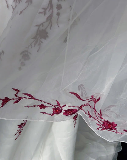 Unique Wedding Dresses A line Spaghetti Strap Burgundy Embroidery White Beach Summer With Cape Boho Long Bridal Gown N3308