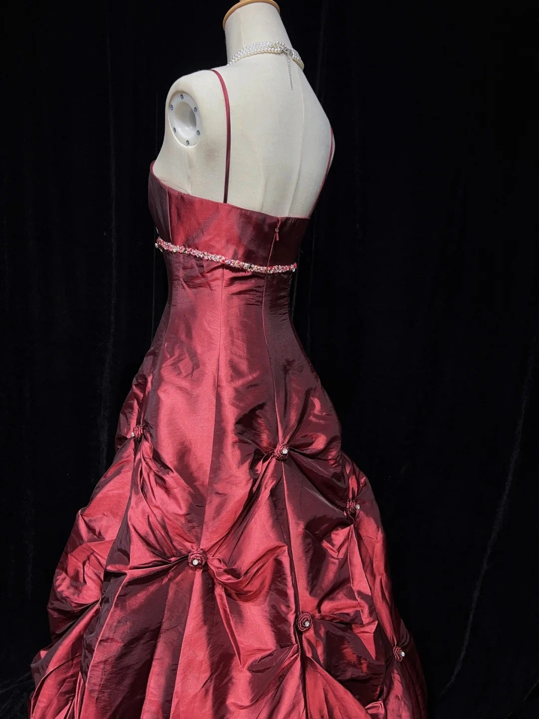 Modest Prom Dresses Ball Gown Spaghetti Strap Burgundy Satin Sweet 16 Dress Formal Evening Outfits N3614