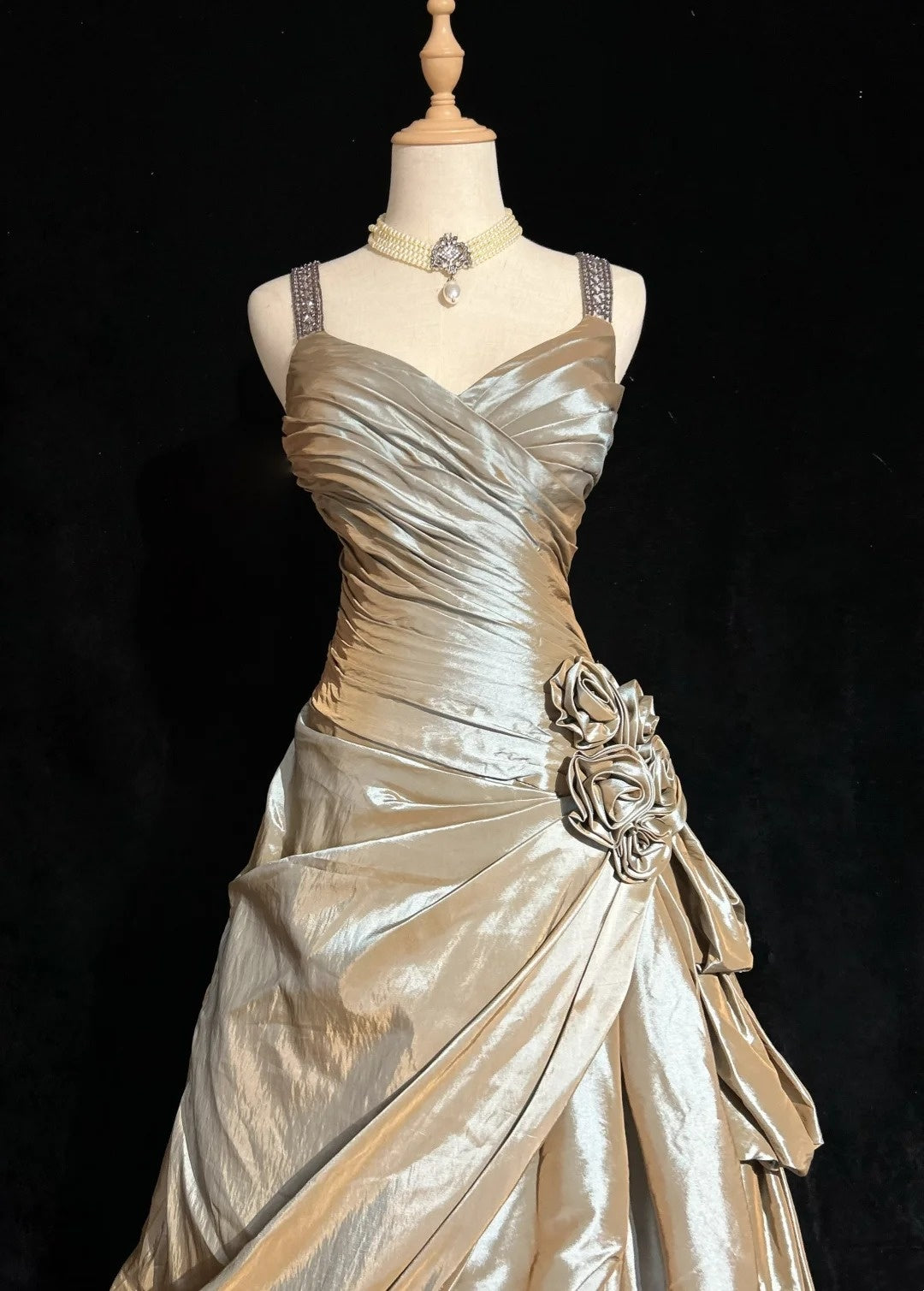 Vintage Prom Dresses Ball Gown Sweetheart With Straps Champagne Beading Long Formal Dress N2451