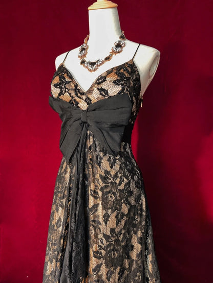 Modest Prom Dresses A line Spaghetti Strap Black Lace With Ruffled Long Evening Outfits N3438